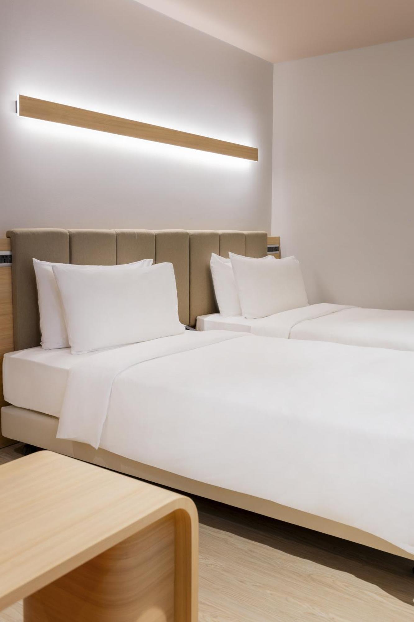 Nishitetsu Hotel Croom Bangkok Silom Exterior photo